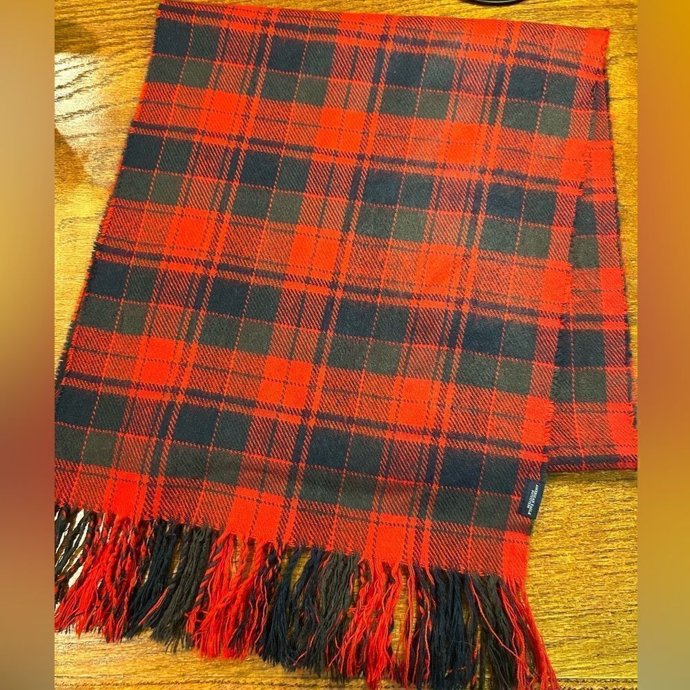 American Eagle Outfitters scarf 